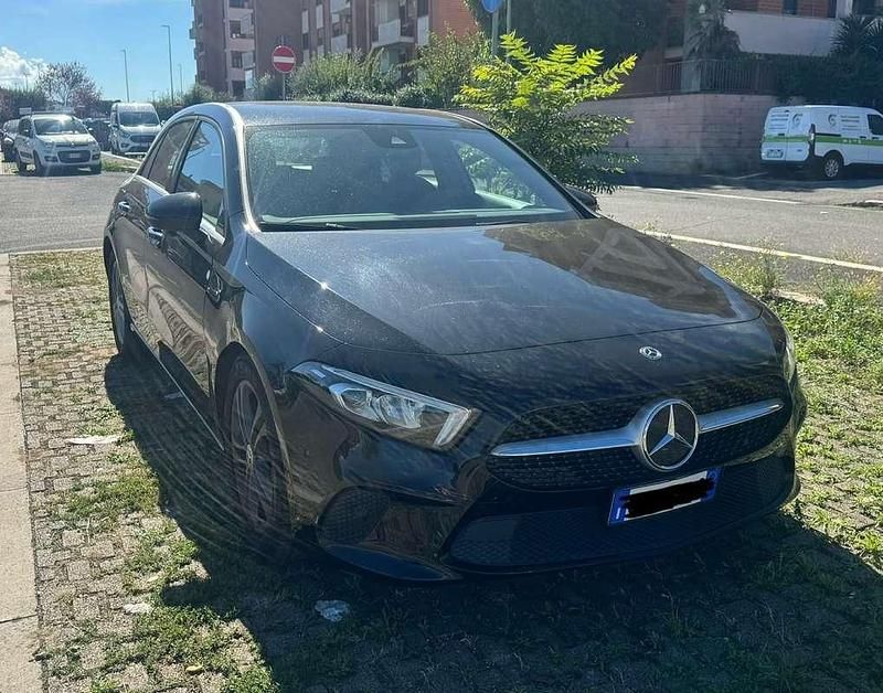 Usata Mercedes A180 Business 116 CV (85 kW) 2019 Berlina