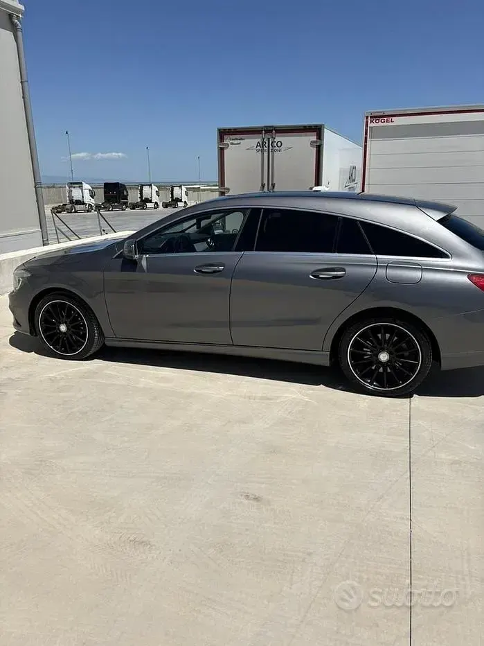 Usata Mercedes CLA200 136 CV (100 kW) 2015 Grigio Station wagon