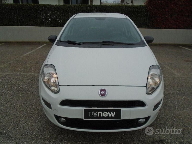 Usata Fiat Punto Street 77 CV (56 kW) 2017 Bianco Utilitaria