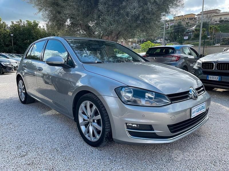 Usata VW Golf VII Highline 104 CV (76 kW) 2014 Grigio Berlina
