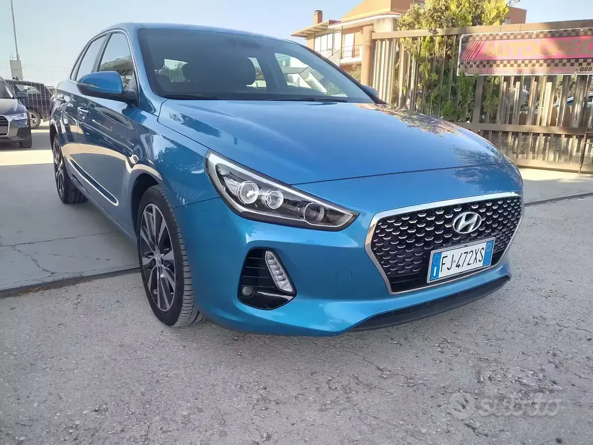 Usata Hyundai i30 110 CV (80 kW) 2017 Blu Berlina