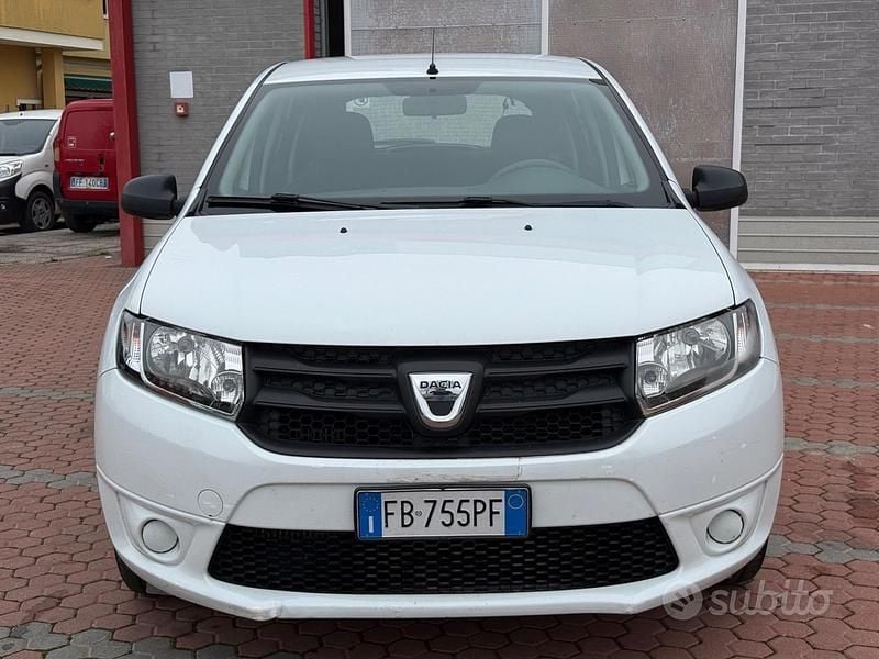 Usata Dacia Sandero Ambiance 75 CV (55 kW) 2015 Bianco Berlina