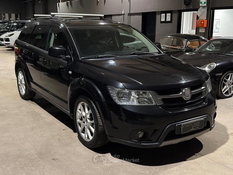 Usata Fiat Freemont 140 CV (102 kW) 2011 Nero metallizzato SUV