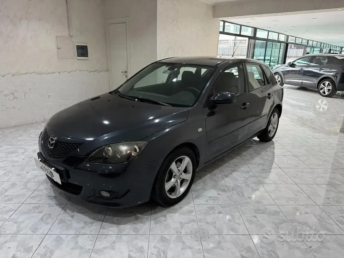 Begagnad Mazda 3 109 HK (80 kW) 2006 Svart Sedan