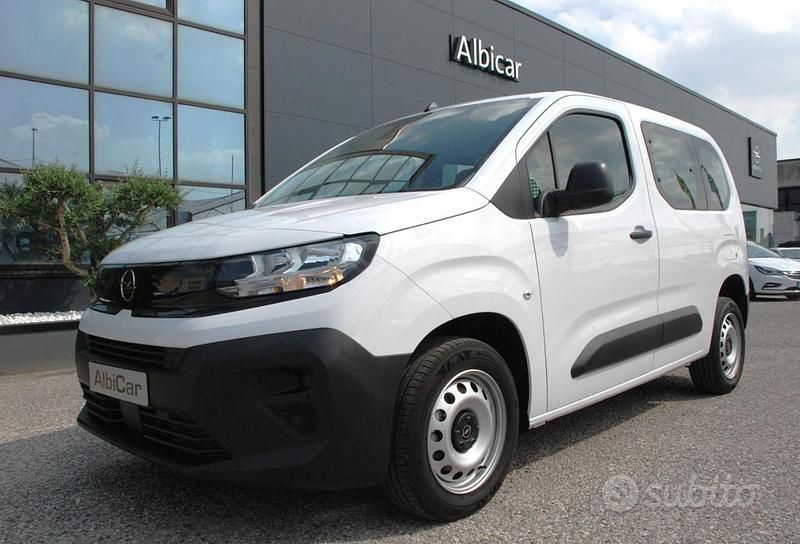 Usata Opel Combo Life Edition 102 CV (75 kW) 2024 Bianco Monovolume