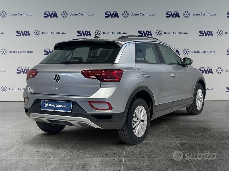 Usata VW T-Roc Life 110 CV (80 kW) 2022 Grigio SUV