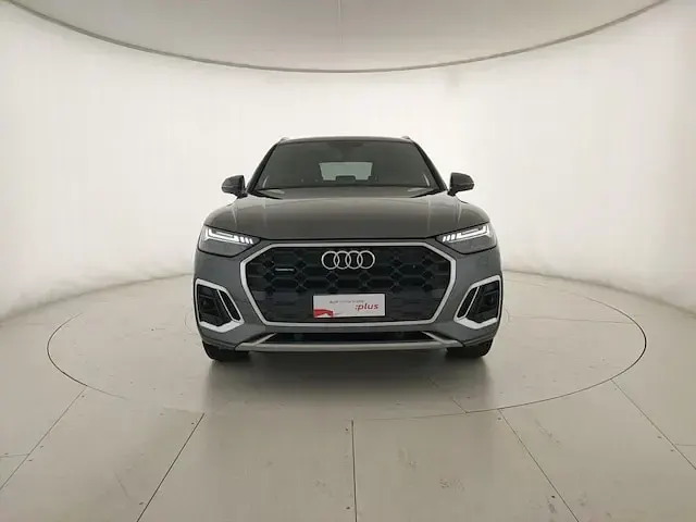 Usata Audi Q5 S-Line 204 CV (150 kW) 2024 Grigio daytona perlato SUV