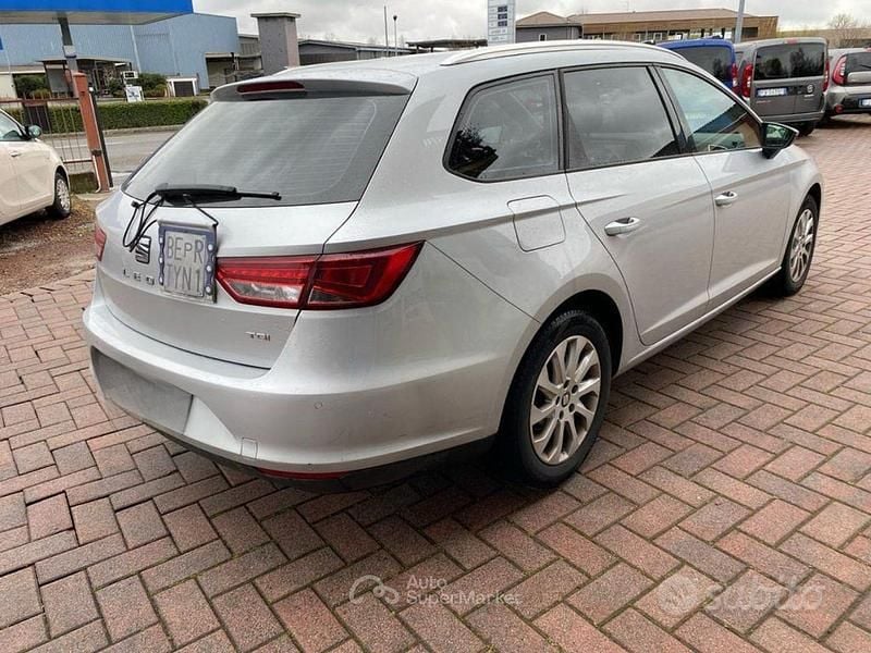 Usata Seat Leon ST Style 110 CV (80 kW) 2016 Argento Station wagon