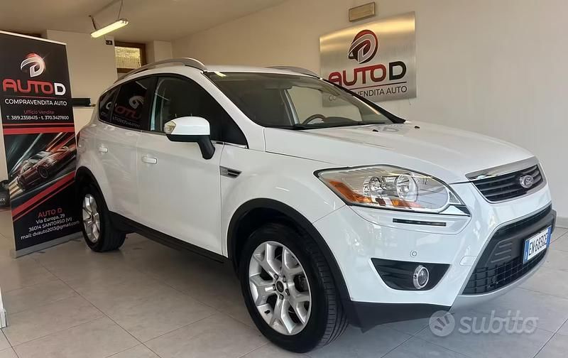 Usata Ford Kuga 140 CV (102 kW) 2012 Bianco SUV