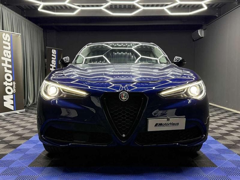 Usata Alfa Romeo Stelvio Business 190 CV (139 kW) 2021 Blu/azzurro SUV