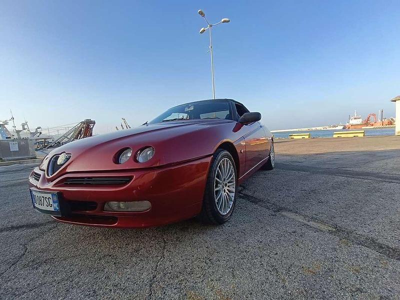 Usata Alfa Romeo Spider 155 CV (114 kW) 1999 Cabrio
