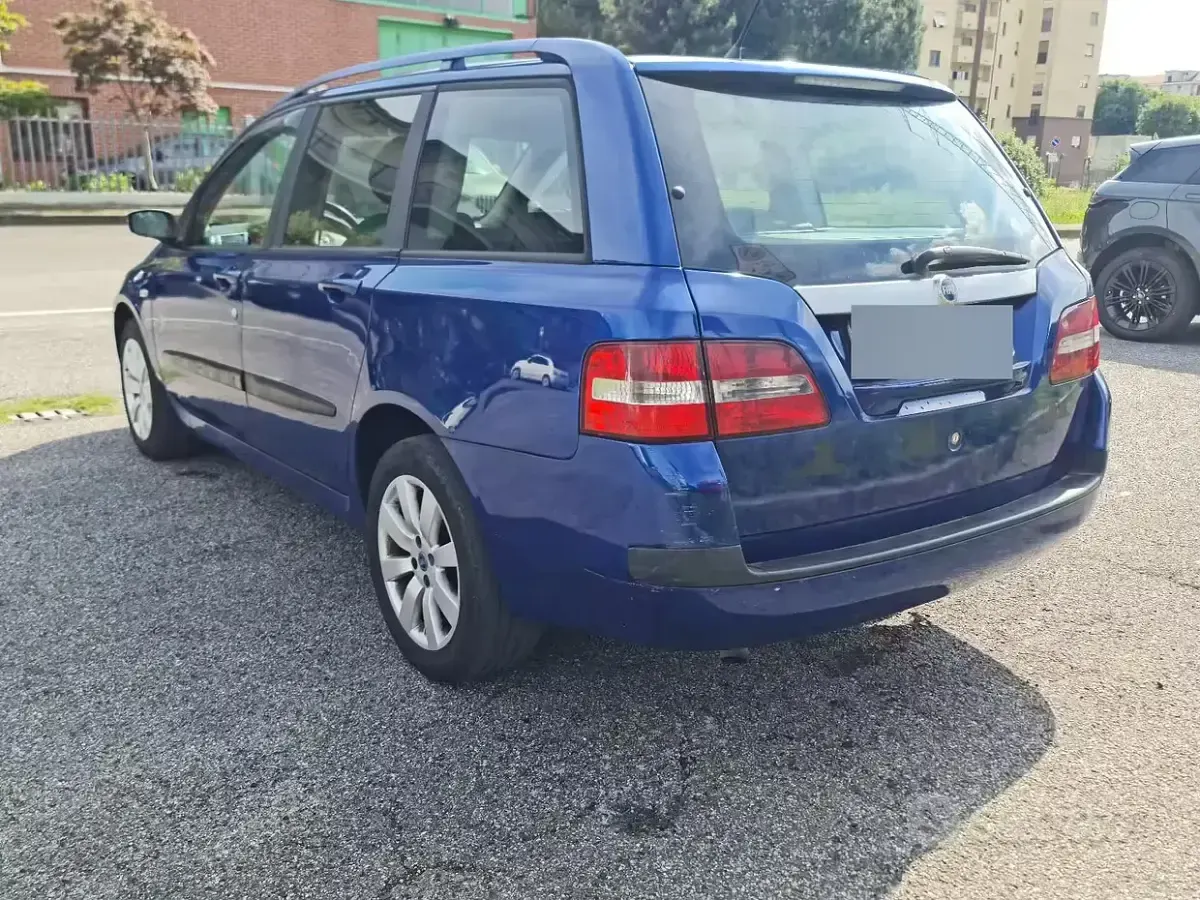 Usata Fiat Stilo 120 CV (88 kW) 2007 Blu Station wagon