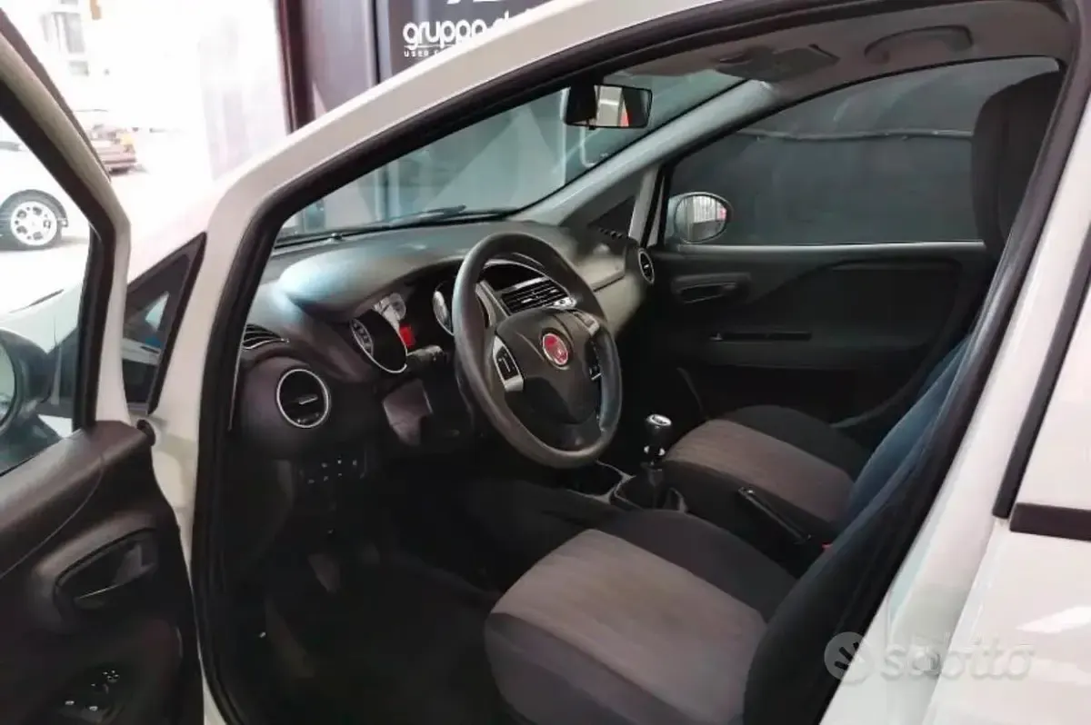 Usata Fiat Grande Punto 90 CV (66 kW) 2018 Utilitaria