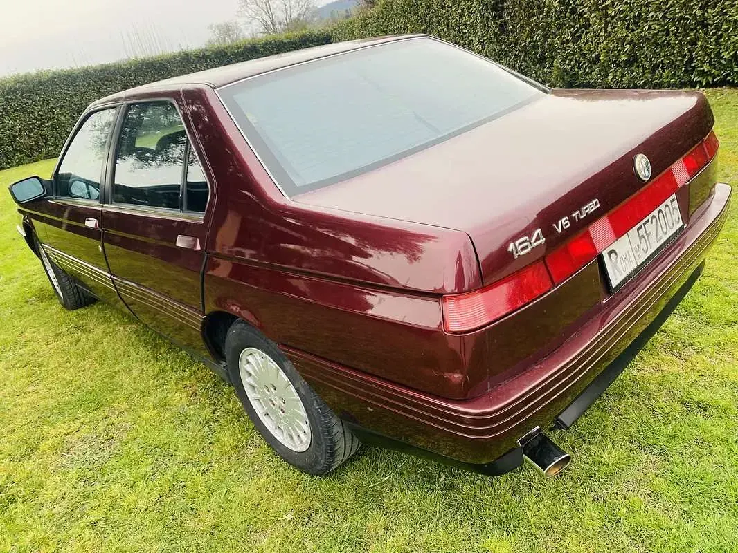 Usata Alfa Romeo 164 201 CV (147 kW) 1992 Rosso Berlina