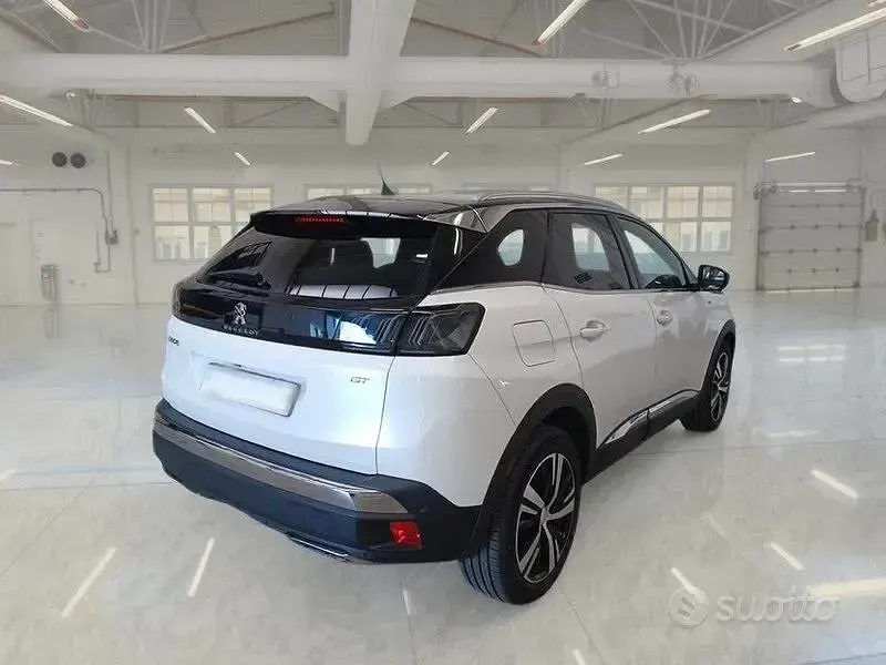 Usata Peugeot 3008 GT 131 CV (96 kW) 2022 Bianco SUV