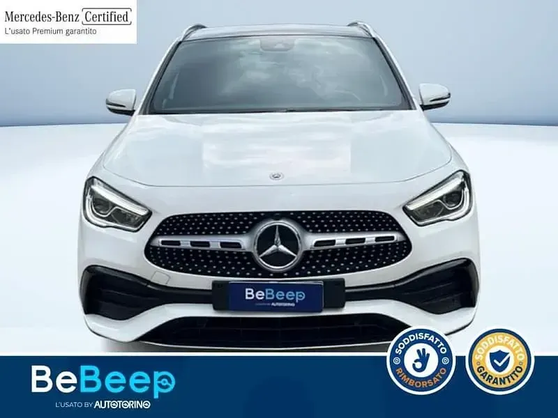 Usata Mercedes GLA200 Premium 150 CV (110 kW) 2023 Bianco pastello SUV