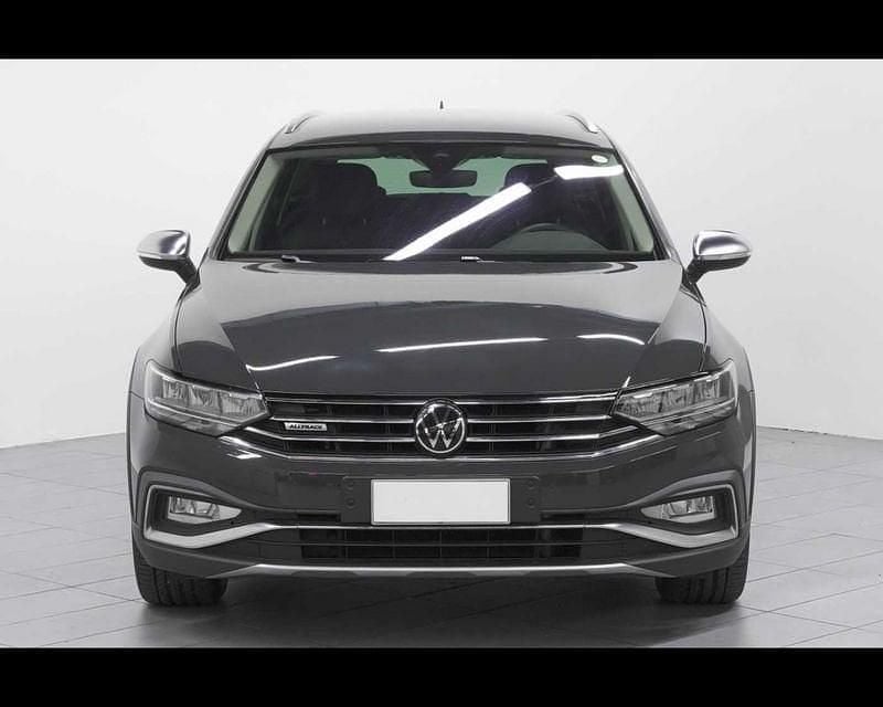 Usata VW Passat Alltrack 200 CV (147 kW) 2021 Grigio Station wagon