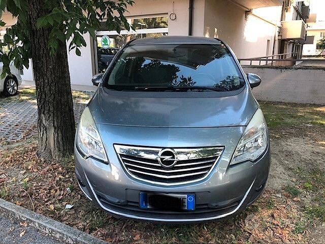 Usata Opel Meriva Cosmo 110 CV (80 kW) 2012 Grigio Monovolume
