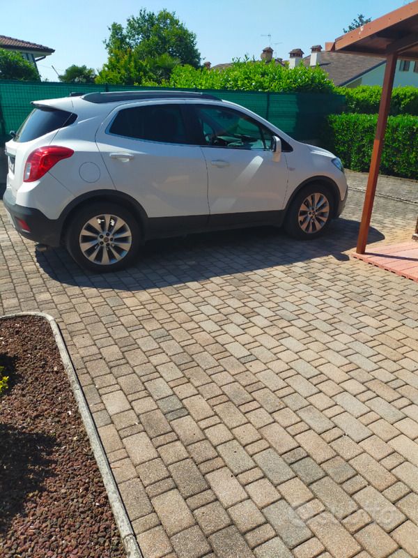 Usata Opel Mokka 140 CV (102 kW) 2016 Bianco SUV