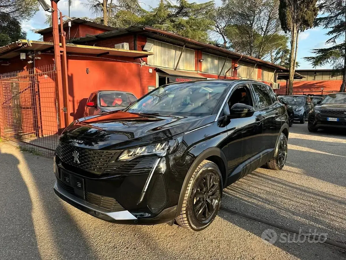 Usata Peugeot 3008 Active 131 CV (96 kW) 2023 Nero SUV