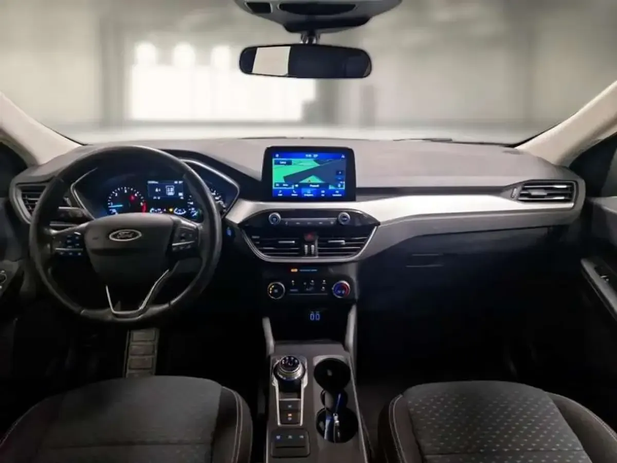 Usata Ford Kuga 120 CV (88 kW) 2022 Nero SUV