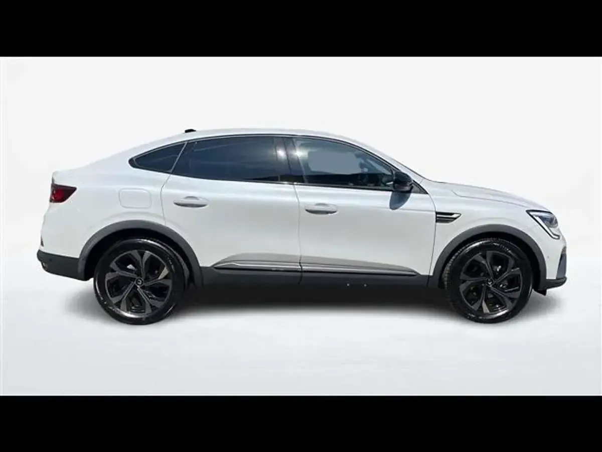 Usata Renault Arkana Engineered 94 CV (69 kW) 2023 Bianco SUV