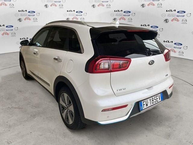 Usata Kia Niro 141 CV (103 kW) 2019 Bianco SUV