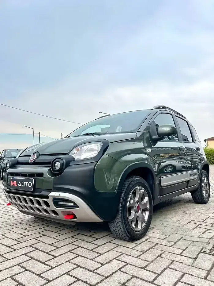 Usata Fiat Panda Cross Cross 95 CV (69 kW) 2018 Verde Utilitaria