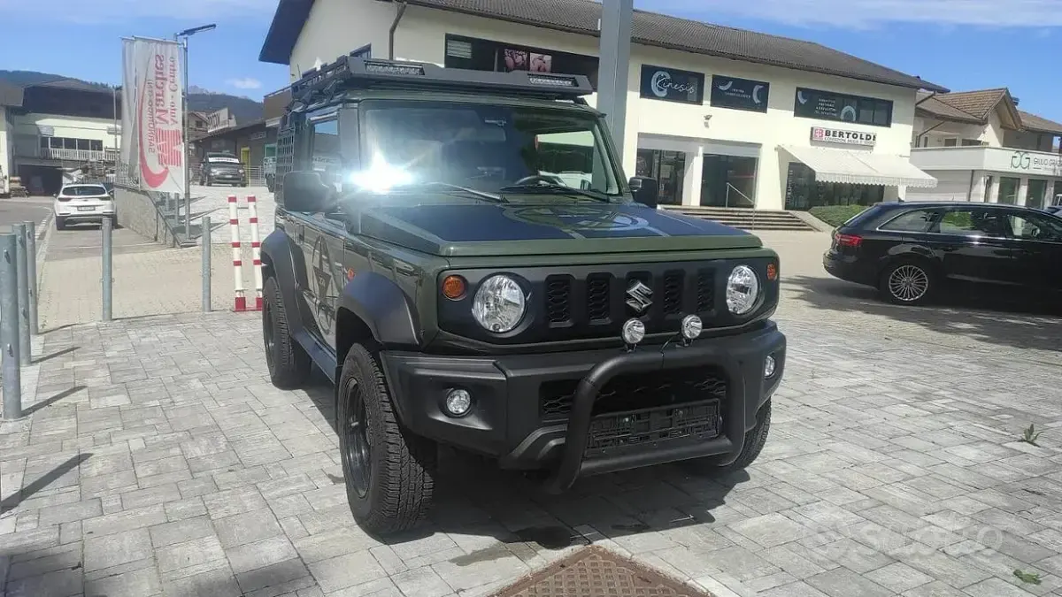 Usata Suzuki Jimny 102 CV (75 kW) 2019 Verde SUV