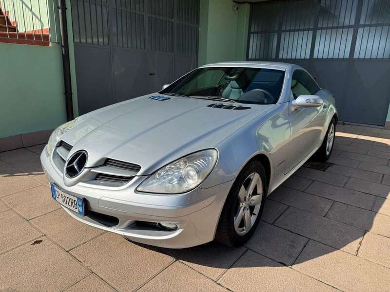 Argento Usata 2004 Mercedes SLK200 Cabrio | 8500 € (Ottimo prezzo) - Immagine 1/4
