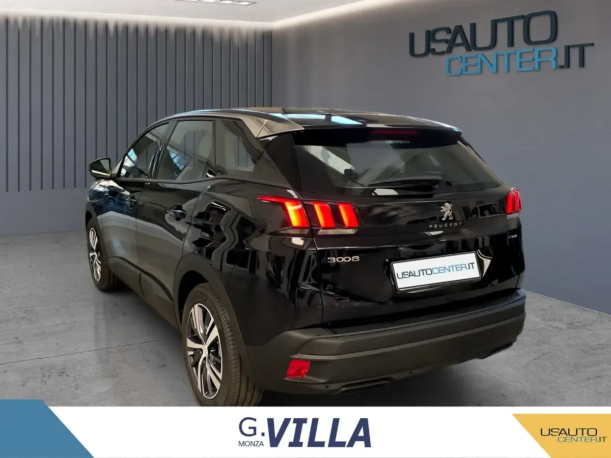 Usata Peugeot 3008 Allure 299 CV (219 kW) 2023 Bianco metallizzato SUV