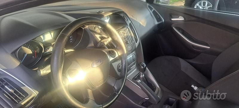 Usata Ford Focus 2014 Blu Station wagon