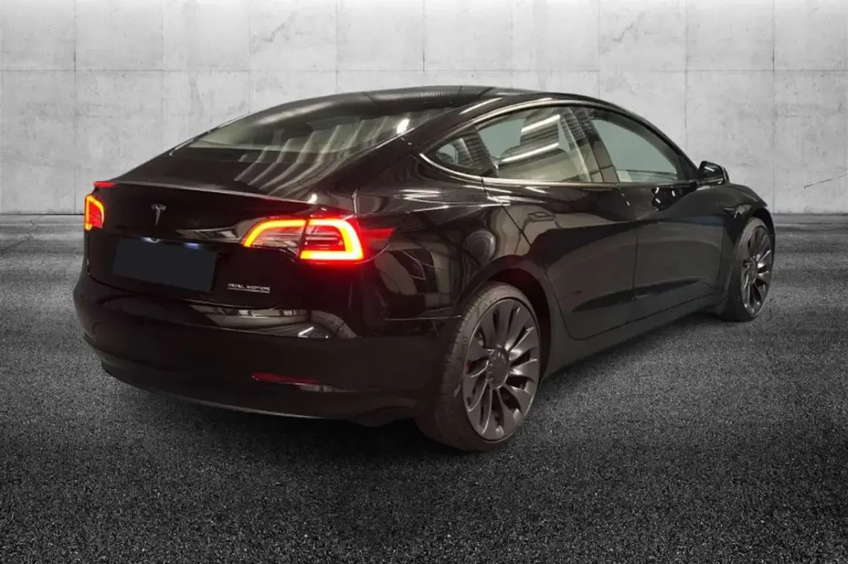Usata Tesla Model 3 Performance 155 kW (211 CV) 2022 Nero Berlina