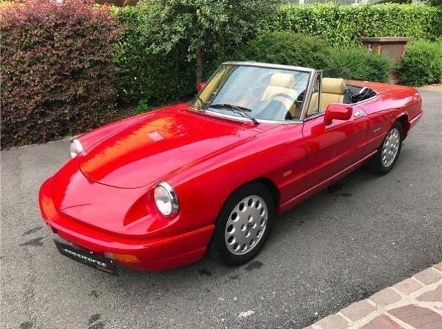 Alfa Romeo Spider Duetto