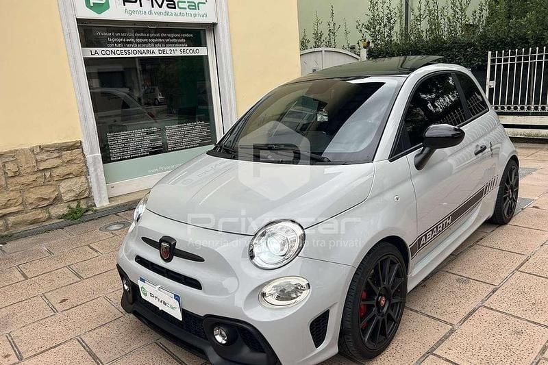 Grigio Usata 2020 Abarth 595 Esseesse Due volumi | 20.900 € (Buon prezzo) - Immagine 1/4
