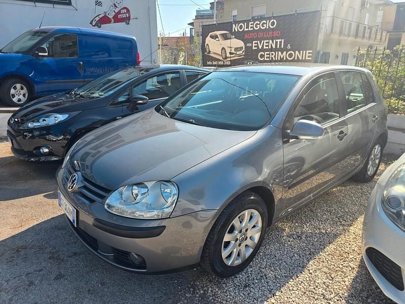 Usata VW Golf VI Comfortline 104 CV (76 kW) 2008 Grigio Utilitaria
