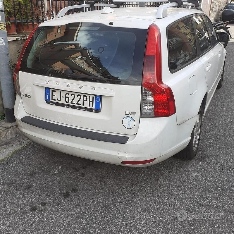 Usata Volvo V50 Plus 114 CV (83 kW) 2011 Bianco Station wagon