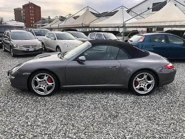 Usata Porsche 997 385 CV (283 kW) 2008 Grigio Cabrio