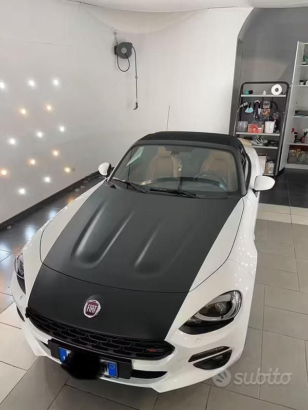 Usata Fiat 124 Spider Lusso 140 CV (102 kW) 2017 Bianco Cabrio
