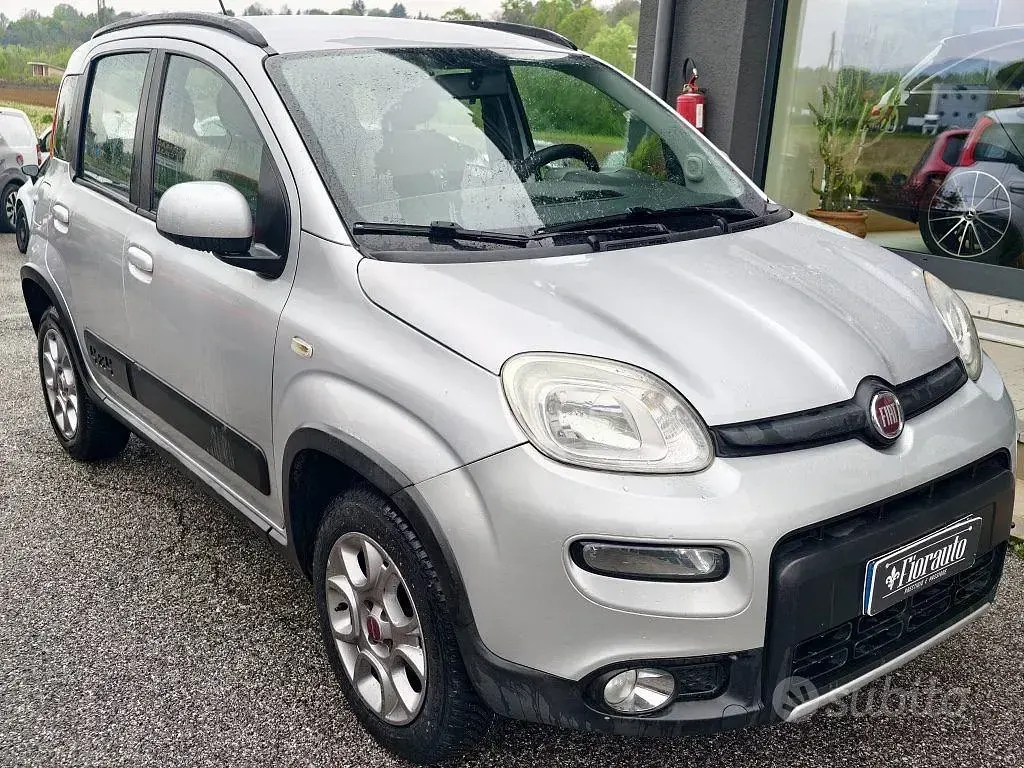 Usata Fiat Panda 4x4 Trekking 85 CV (62 kW) 2012 Grigio Utilitaria