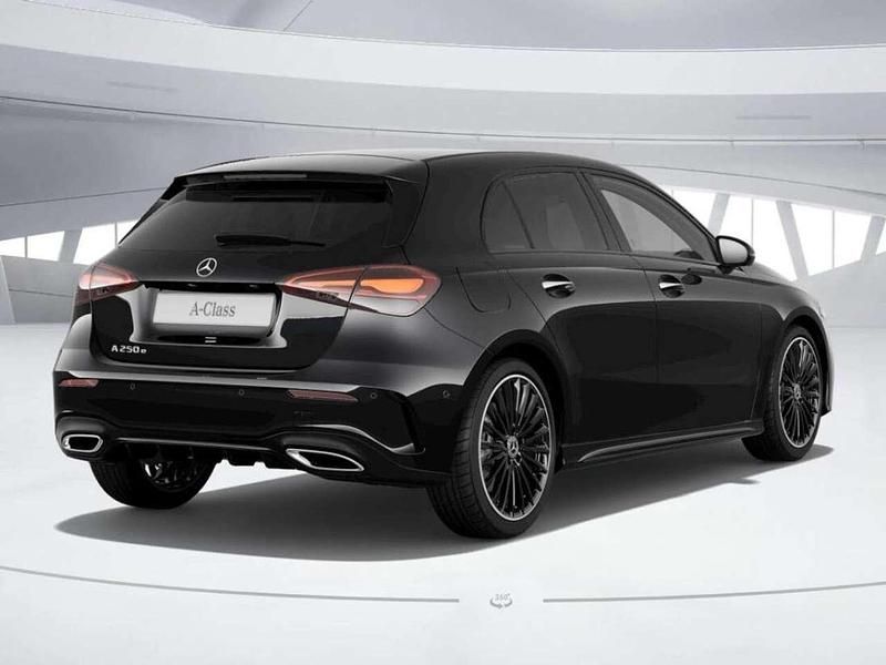 Nuova Mercedes A250 160 CV (117 kW) 2026 Nero Berlina