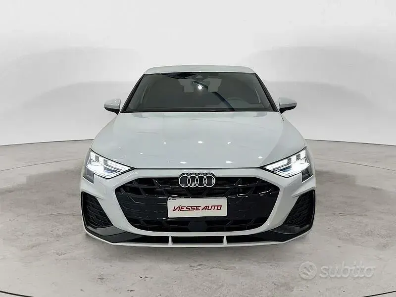 Usata Audi A3 S-Line 150 CV (110 kW) 2024 Bianco Berlina