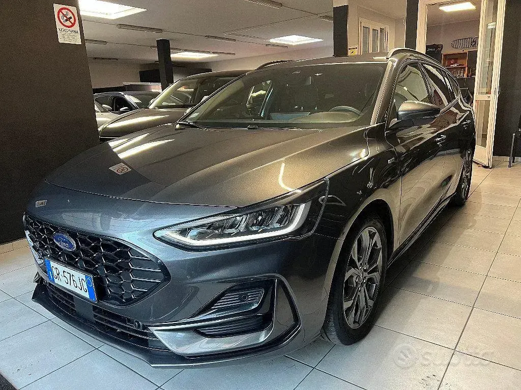 Usata Ford Focus ST-Line 125 CV (91 kW) 2023 Grigio Station wagon