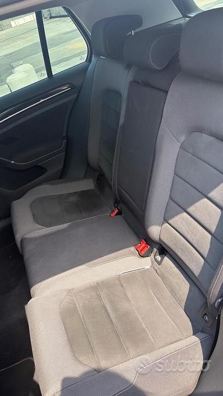 Usata VW Golf VII 116 CV (85 kW) 2018 Grigio Utilitaria