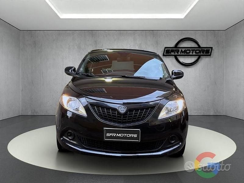 Usata Lancia Ypsilon 71 CV (52 kW) 2024 Other Utilitaria