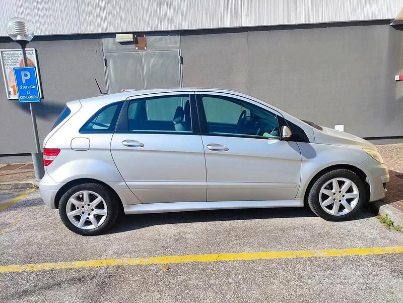 Usata Mercedes B180 2009 Monovolume