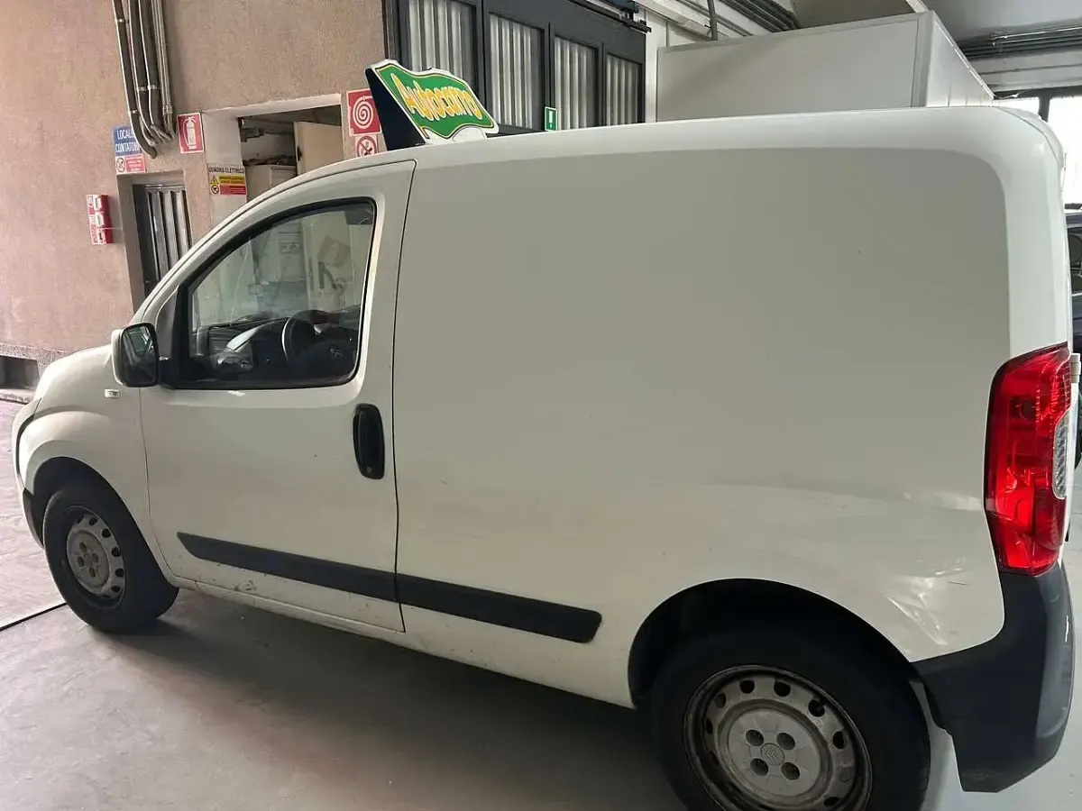 Usata Citroën Nemo SELECTION 80 CV (58 kW) 2018 Bianco Monovolume