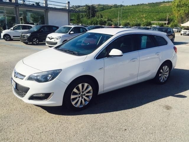 Opel Astra 1.6 CDTI, la prova dei consumi