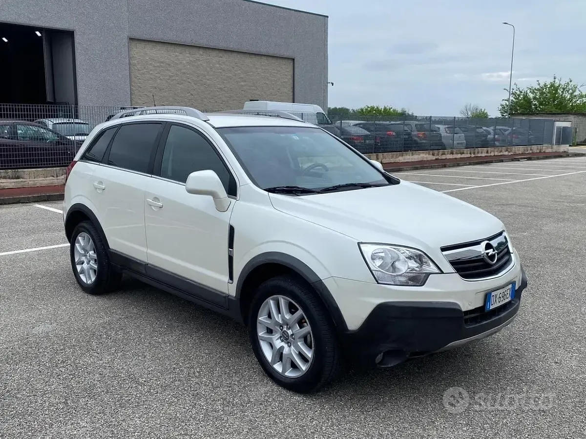 Usado Opel Antara Edition+ 127 CV (93 kW) 2009 Blanco SUV