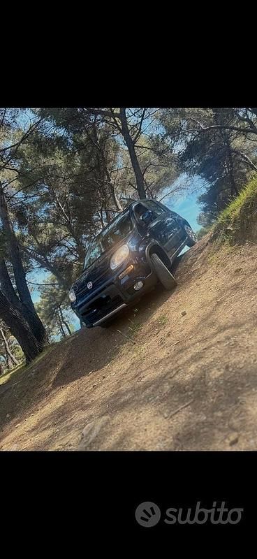 Blu Usata 2012 Fiat Panda 4x4 Due volumi | 10.500 € (Molto cara) - Immagine 1/4